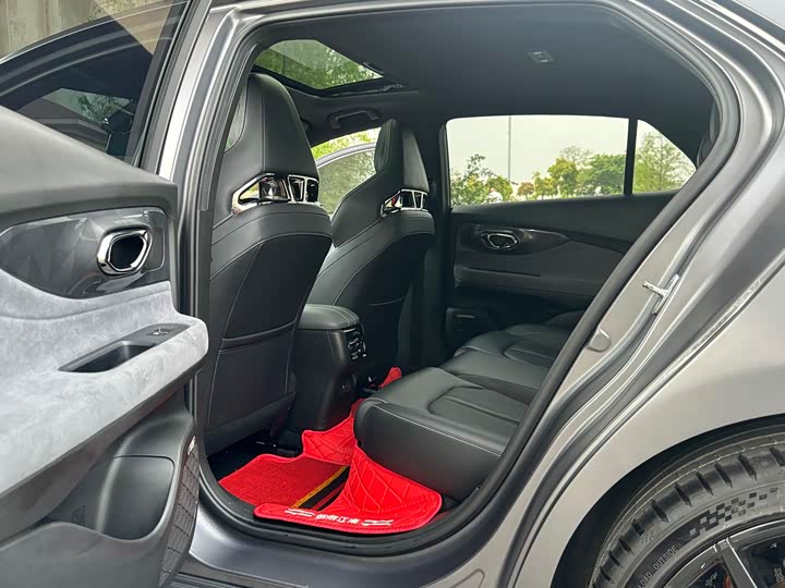 GAC Trumpchi Empow R 2024 2024款 400T 自动 影豹R MAX版