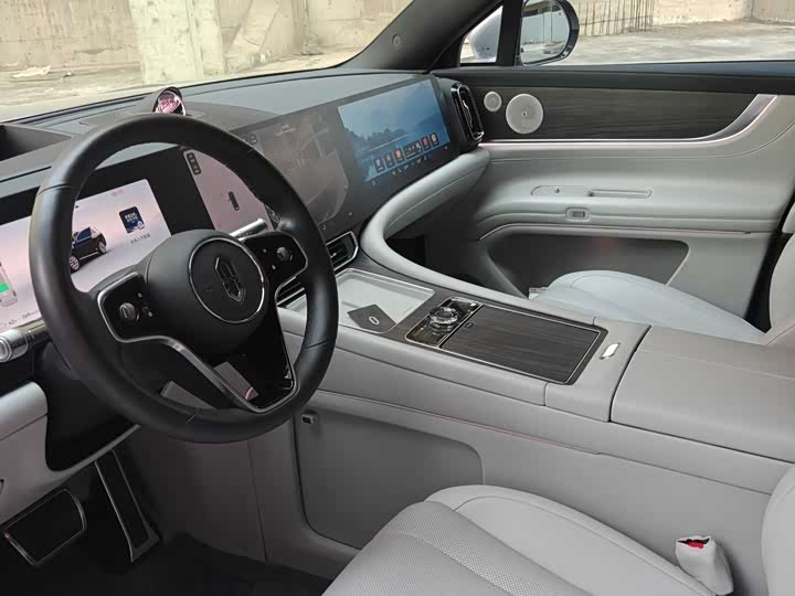 Photo 5 - Aito M9