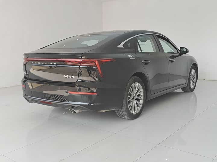 Bestune B70 2023 2023款 第三代 1.5T 自动悦享型70周年纪念版