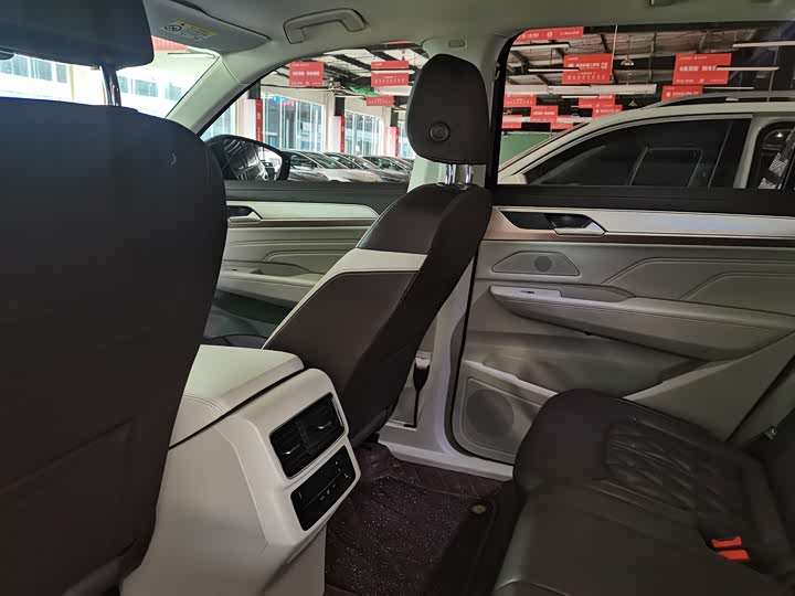 Volkswagen Tavendor 2024 2024款 380TSI 四驱R-Line巡游 众享款