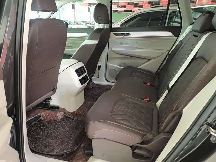 Volkswagen Tavendor 2024 2024款 380TSI 四驱R-Line巡游 众享款