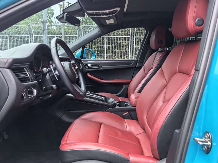 Фото 8 - Porsche Macan