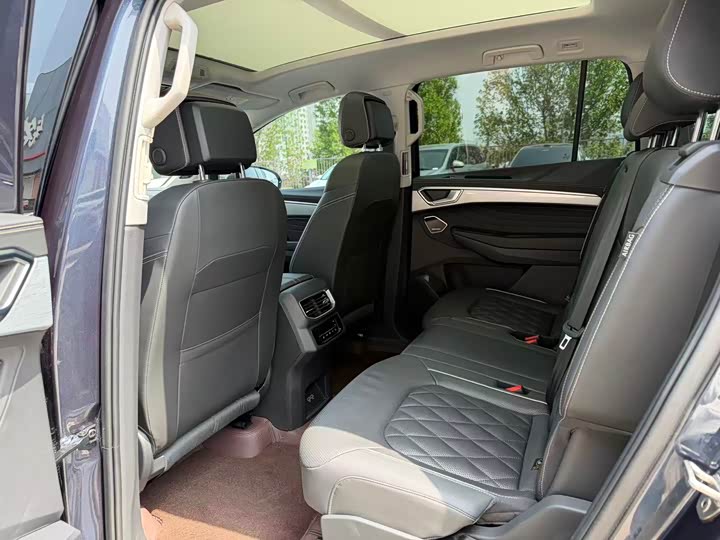 Фото 7 - Volkswagen Talagon