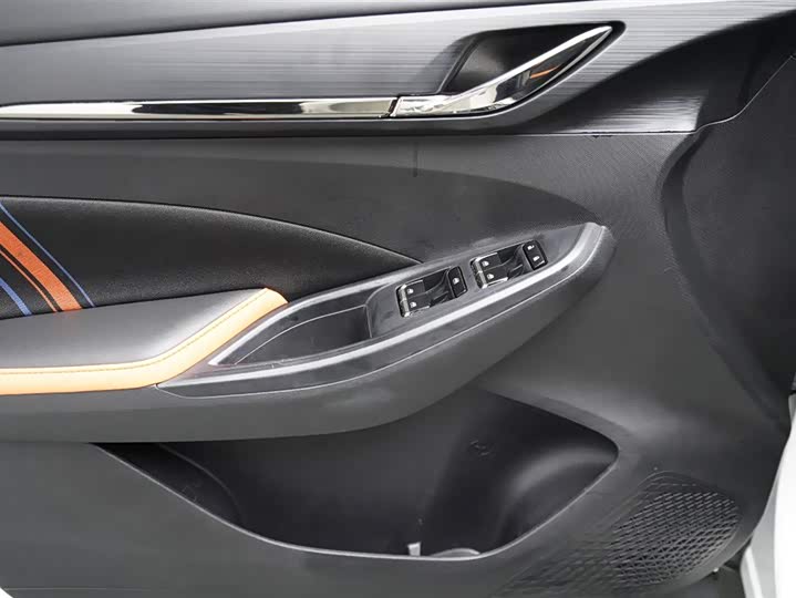 Changan Oshan X5 2022 2022款 运动版 1.5T DCT旋风冲锋