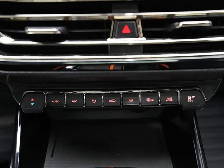 Changan Oshan X5 2022 2022款 运动版 1.5T DCT旋风冲锋