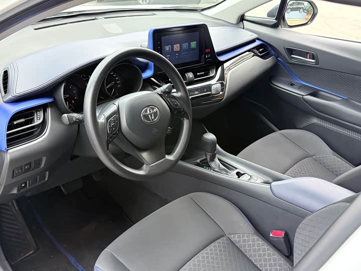 Toyota C-HR 2022 2022款 2.0L 舒适版