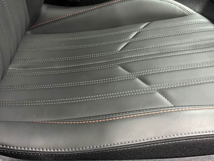 Фото 9 - Peugeot 2008