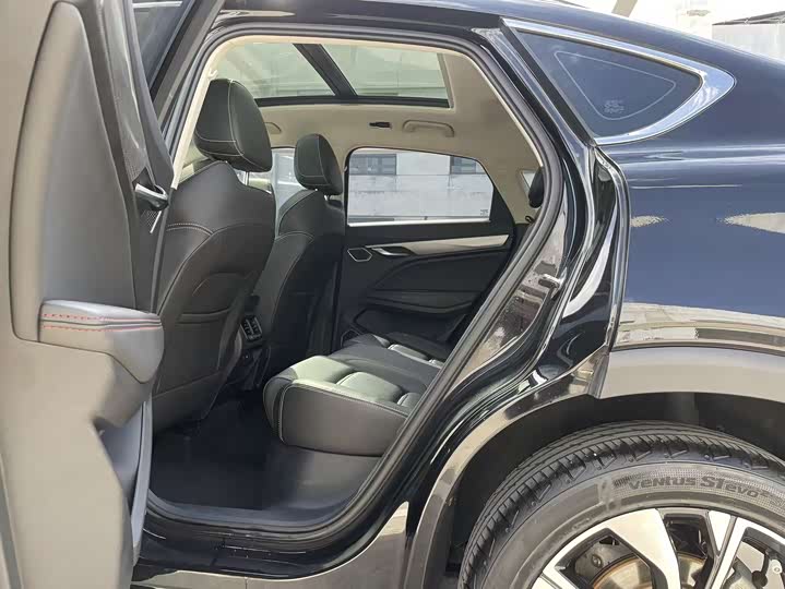 Geely Tugella S 2021 2021款 2.0TD DCT两驱闪电版