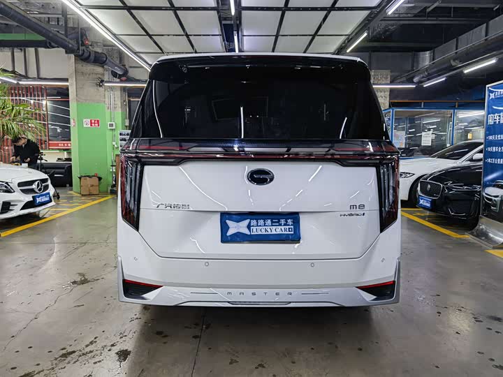 GAC Trumpchi M8 2025 2025款 宗师系列 超级混动版