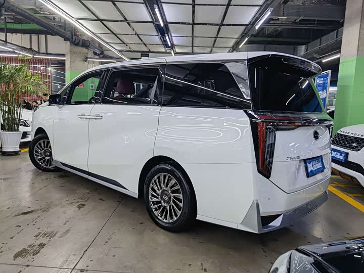 GAC Trumpchi M8 2025 2025款 宗师系列 超级混动版
