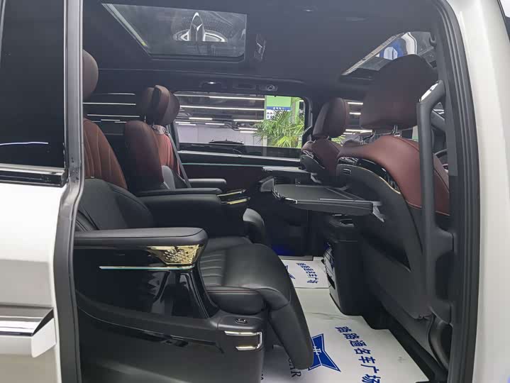 GAC Trumpchi M8 2025 2025款 宗师系列 超级混动版