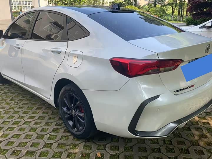 Фото 7 - Buick Verano