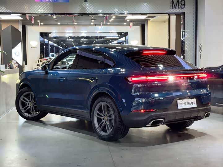 Фото 4 - Porsche Cayenne