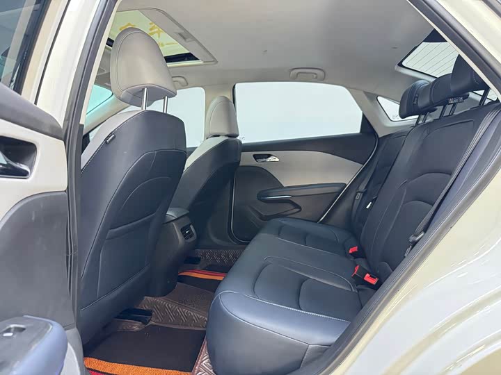 Chevrolet Monza 2023 2023款 1.5L 双离合悦享版