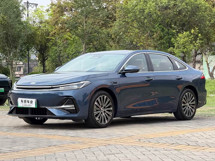 Geely Galaxy A7 2025 2025款 EM-i 150km 星舰版