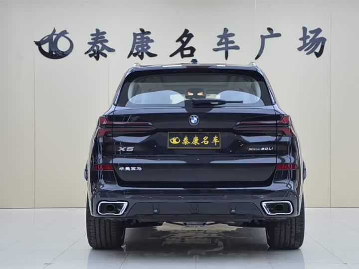 BMW X5 2026 2026款 改款 xDrive 30Li 尊享型M运动曜夜套装
