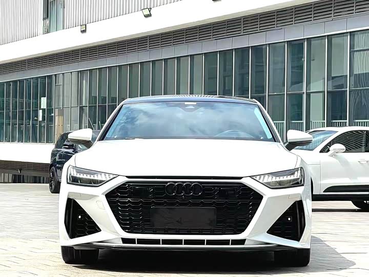 Фото 2 - Audi A7L