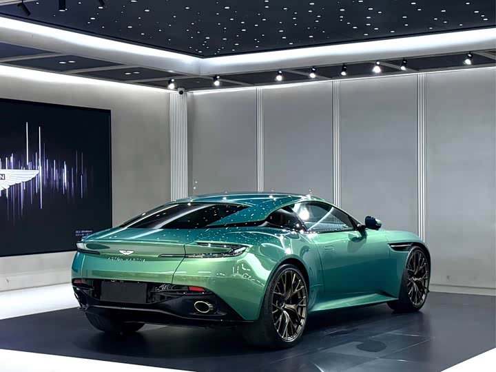 Aston Martin DB12 2023 2023款 4.0T V8 Coupe