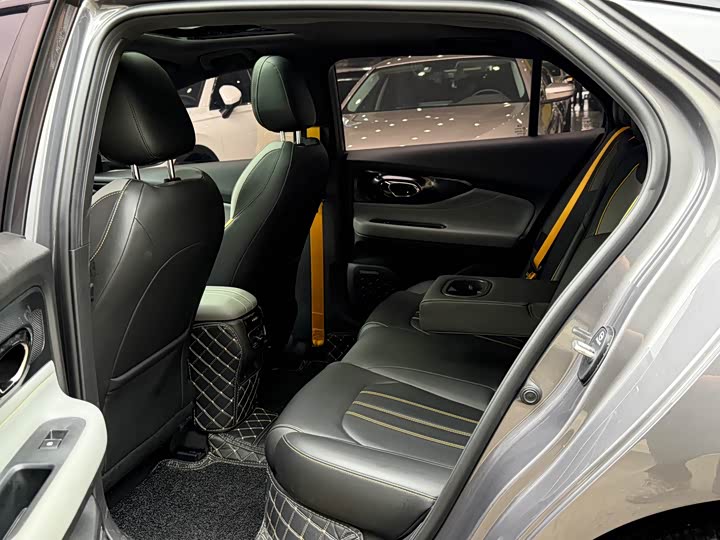 Zdjęcie 8 - GAC Trumpchi Empow R