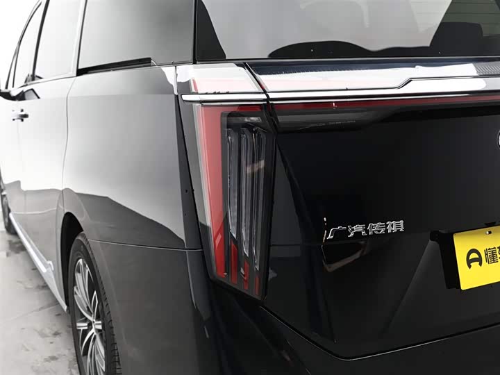 Фото 7 - GAC Trumpchi M8