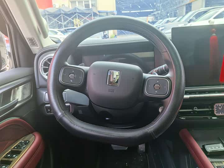 Tank 300 Hybrid 2025 2025款 Hi4-T 37.1kWh