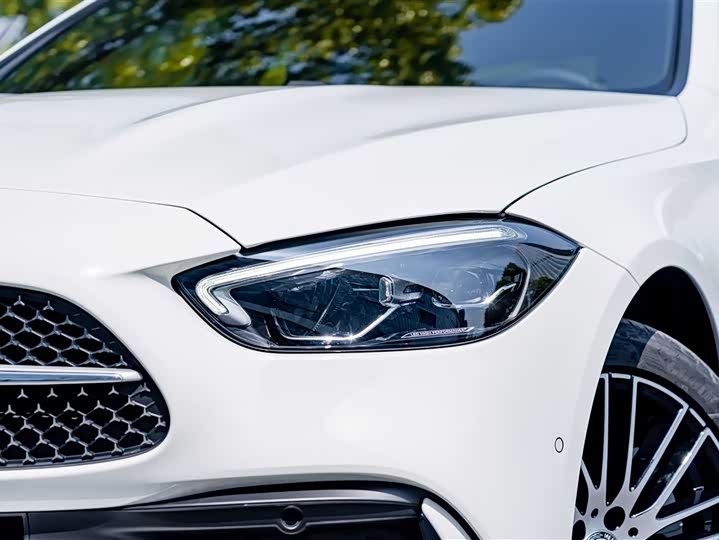 Фото 4 - Mercedes-Benz C-Class