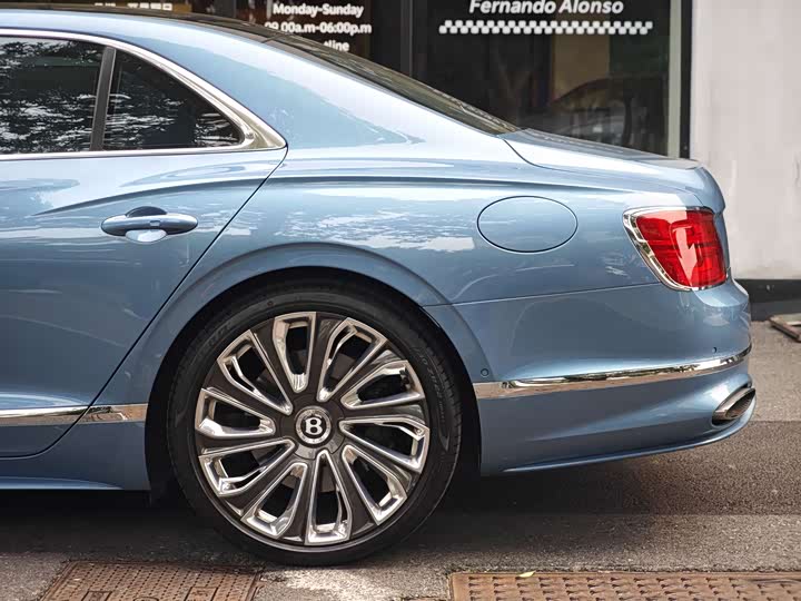 Bentley Flying Spur Hybrid 2025 2025款 4.0T V8 Mulliner