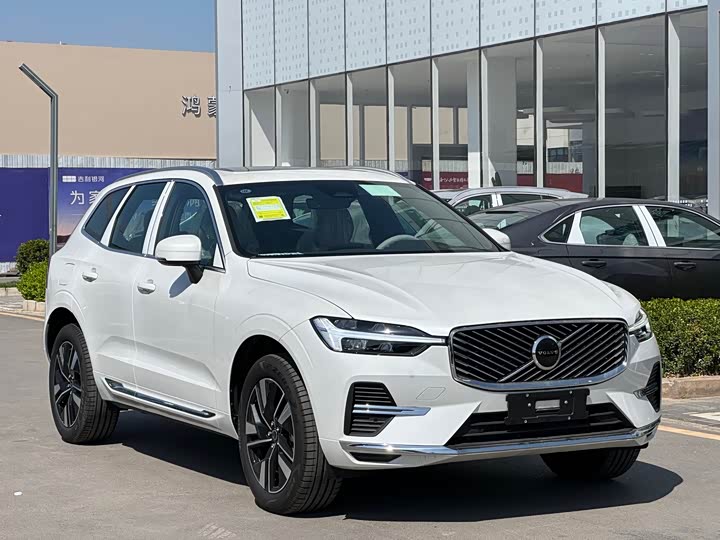Volvo XC60 2026 2026款 B5 四驱智远豪华版