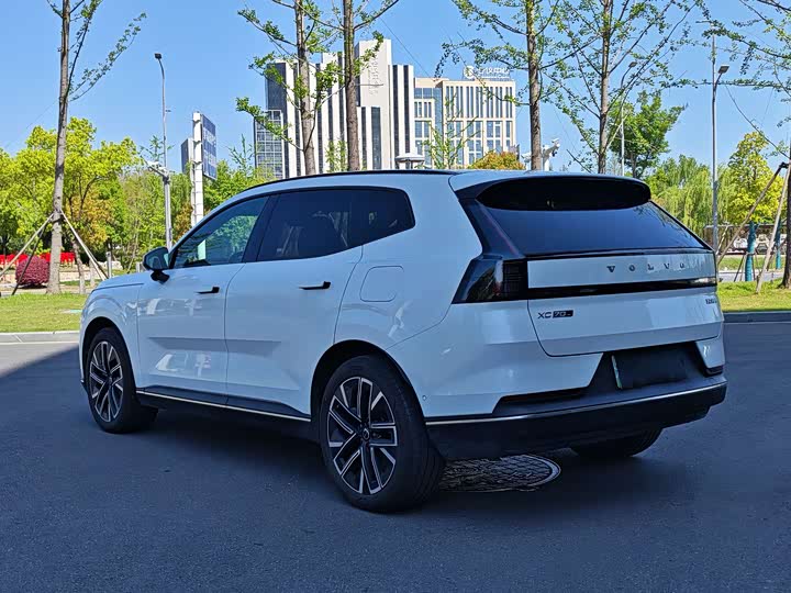 Volvo XC70 Hybrid 2026 2026款 四驱超长续航Plus