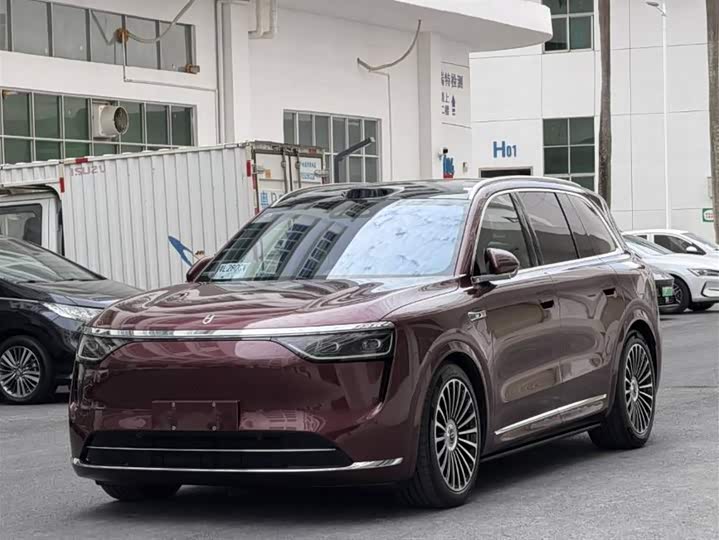 Aito M8 2025 2025款 增程 Ultra版 53.4kWh 5座版 (192线激光雷达）