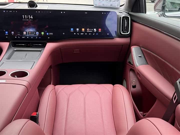 Aito M8 2025 2025款 增程 Ultra版 53.4kWh 5座版 (192线激光雷达）