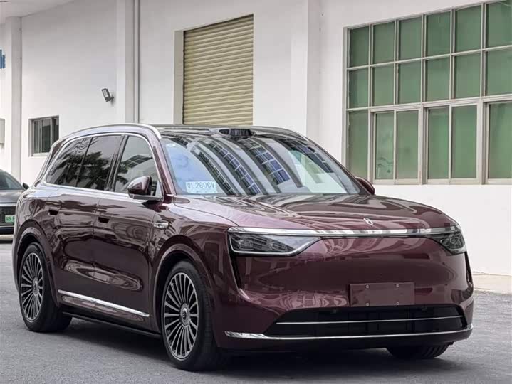 Aito M8 2025 2025款 增程 Ultra版 53.4kWh 5座版 (192线激光雷达）