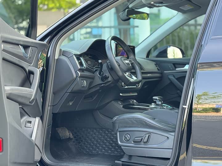 Zdjęcie 6 - Audi Q5L