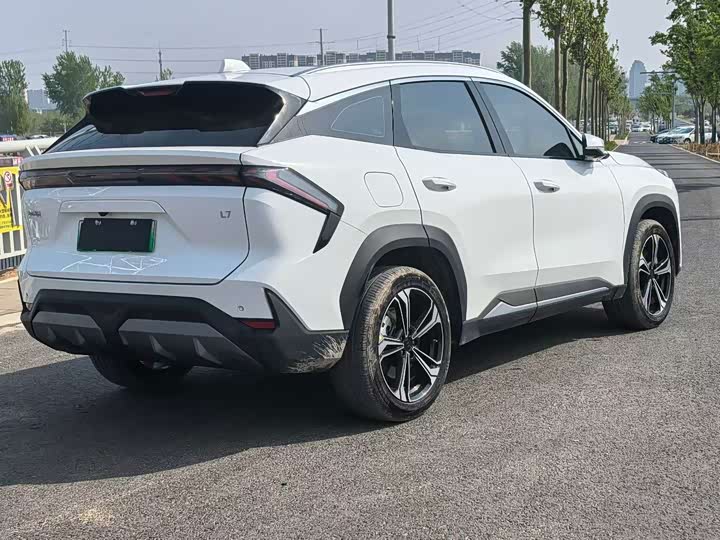 Zdjęcie 7 - Geely Galaxy L7
