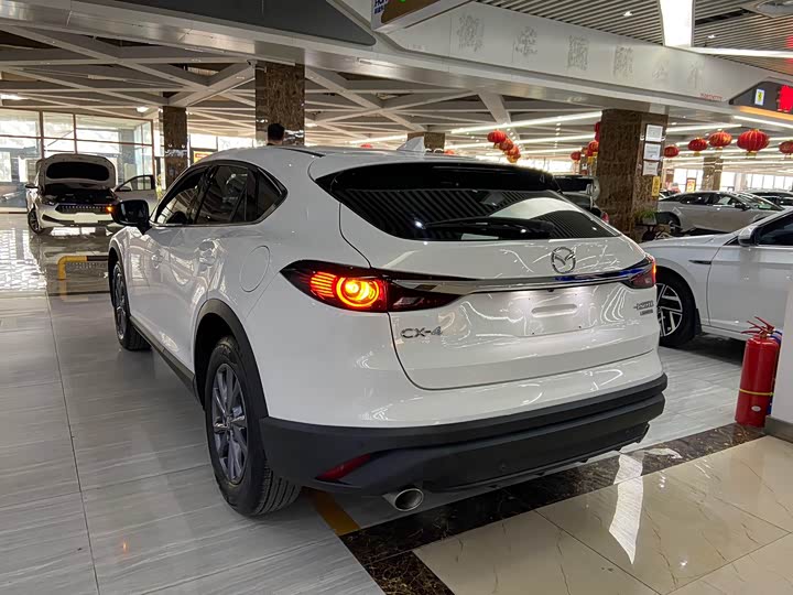 Mazda CX-4 2021 2021款 2.0L 自动两驱蓝天活力版