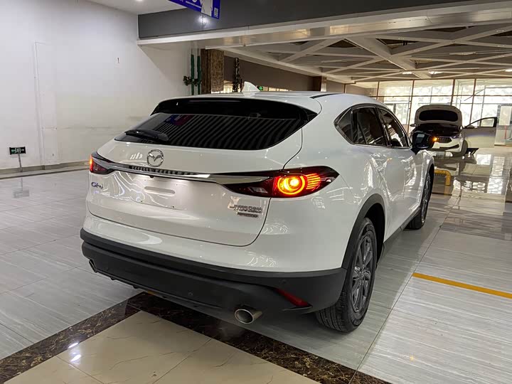 Mazda CX-4 2021 2021款 2.0L 自动两驱蓝天活力版