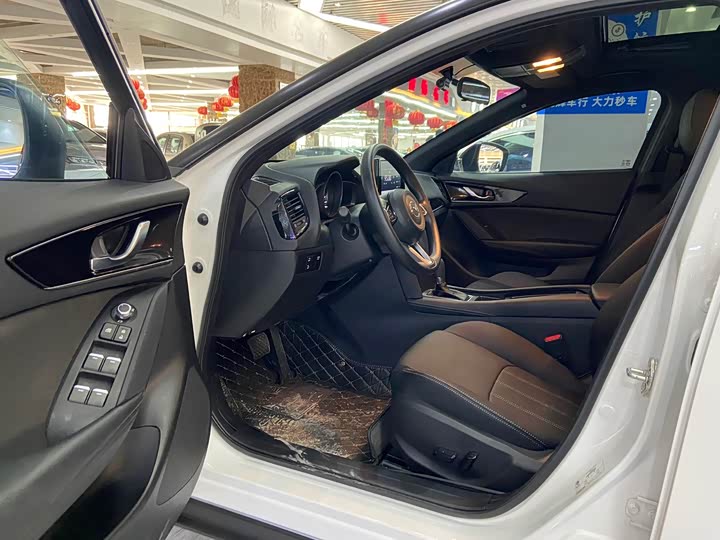 Mazda CX-4 2021 2021款 2.0L 自动两驱蓝天活力版
