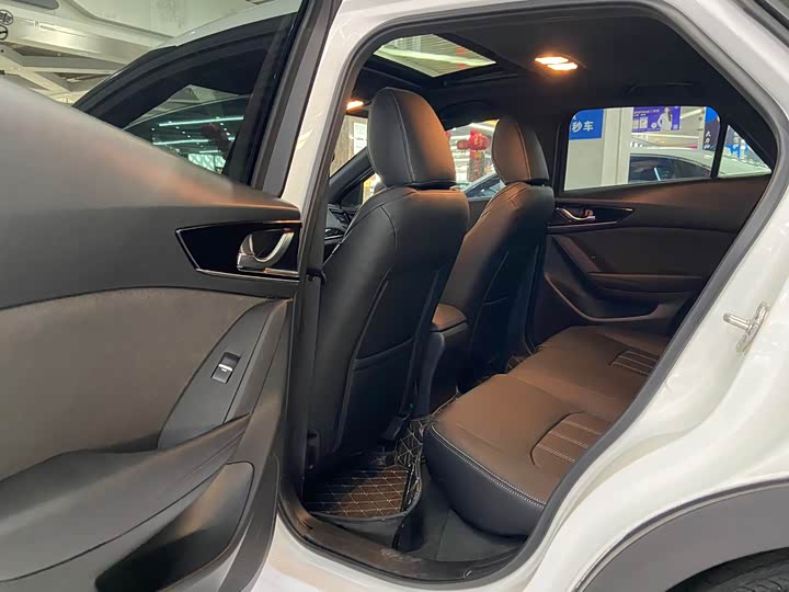 Mazda CX-4 2021 2021款 2.0L 自动两驱蓝天活力版