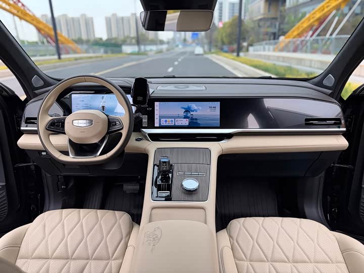 Фото 4 - Geely Monjaro