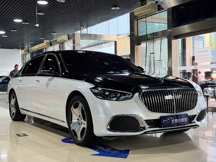 Фото 3 - Mercedes-Benz Maybach S-Class