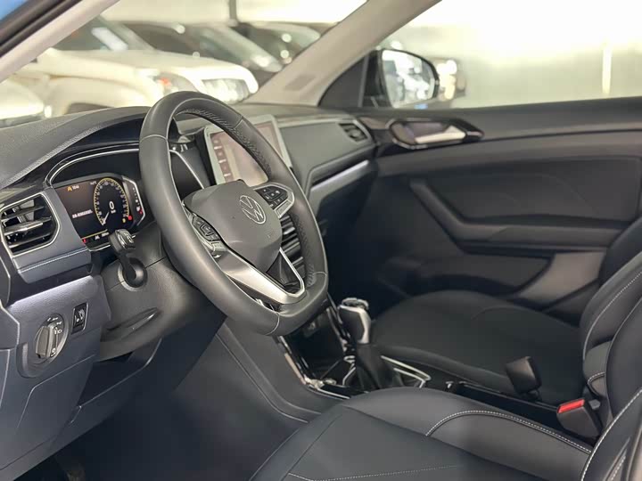 Volkswagen Tharu 2025 2025款 新锐 300TSI 锐享版