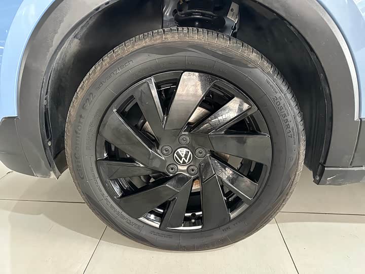Volkswagen Tharu 2025 2025款 新锐 300TSI 锐享版