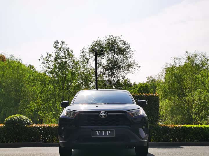 صورة 2 - Toyota RAV4