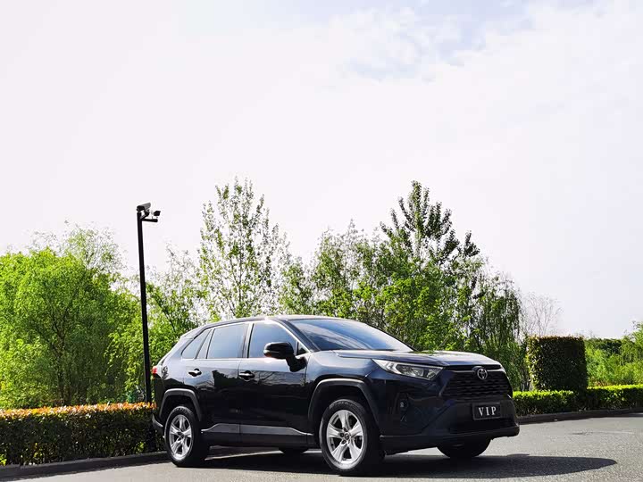 صورة 3 - Toyota RAV4
