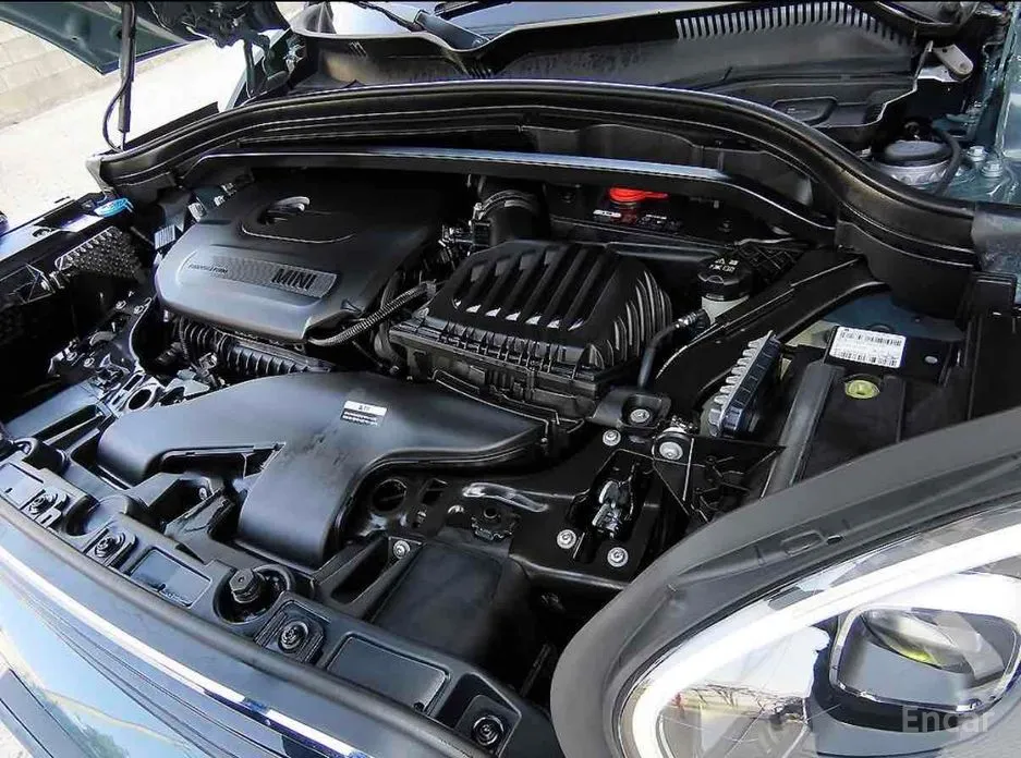 Mini Countryman 2011 Classic Plus Launch Pack