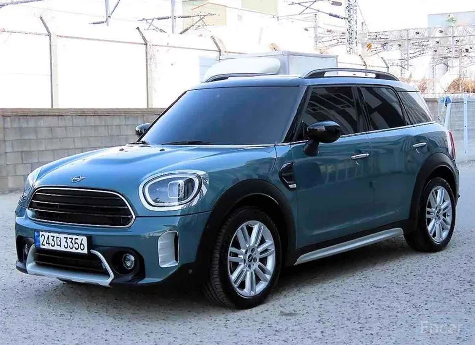 Mini Countryman 2011 Classic Plus Launch Pack