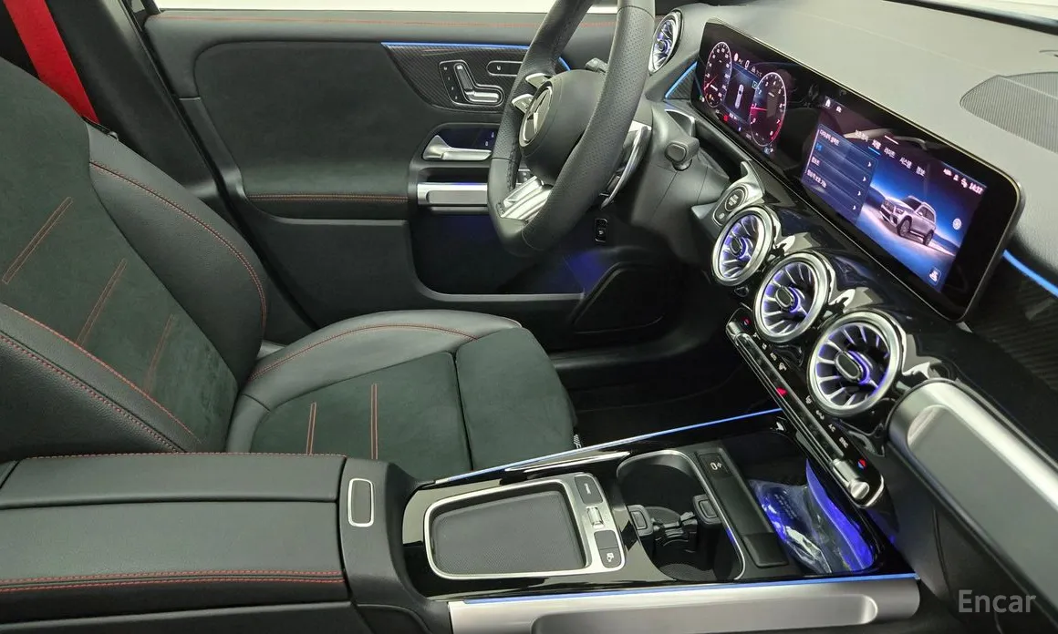 Mercedes-Benz GLB-Class 2020 AMG GLB35 4MATIC