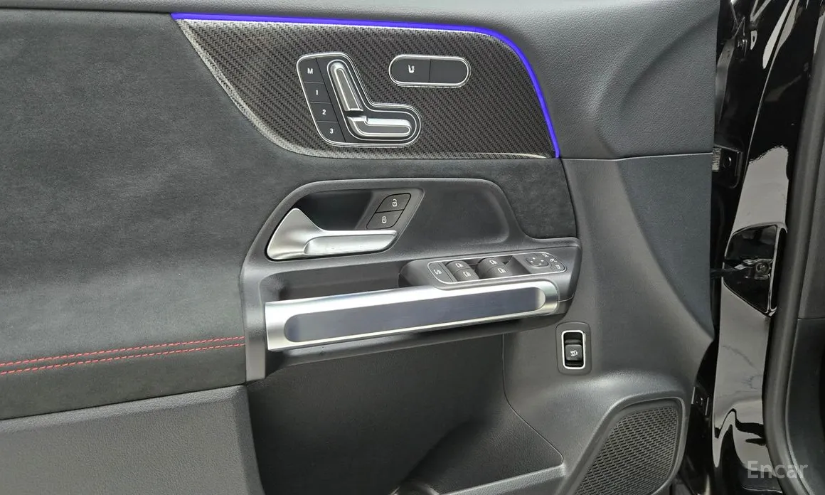 Mercedes-Benz GLB-Class 2020 AMG GLB35 4MATIC