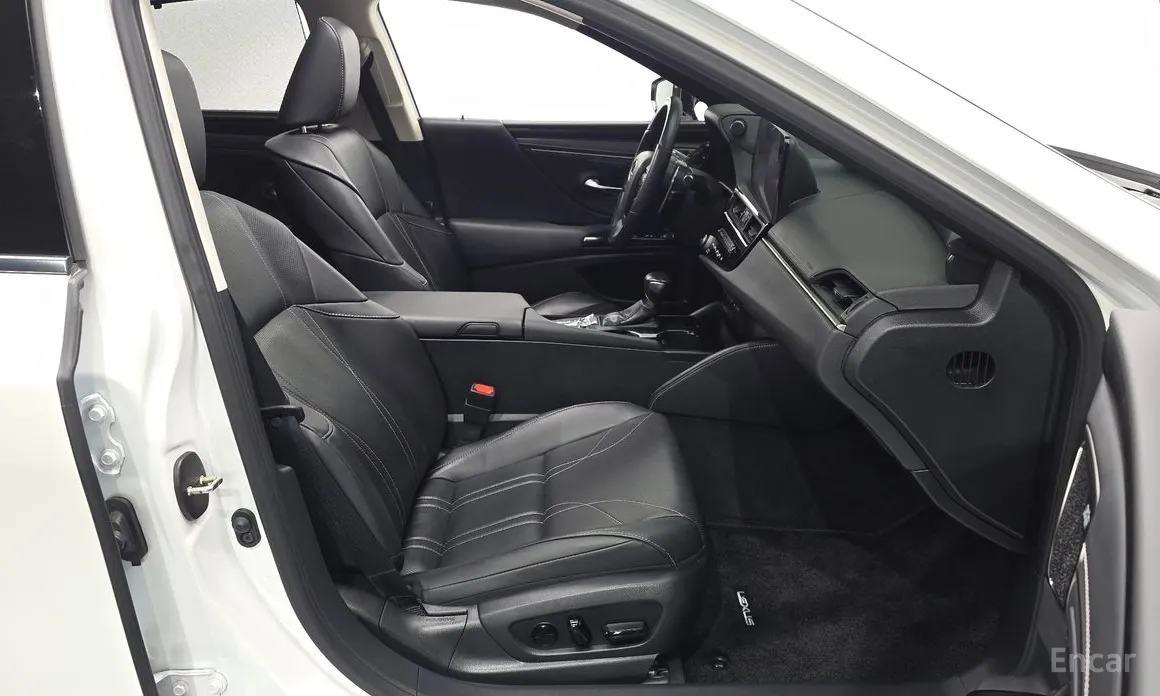 Lexus ES 2018 Executive
