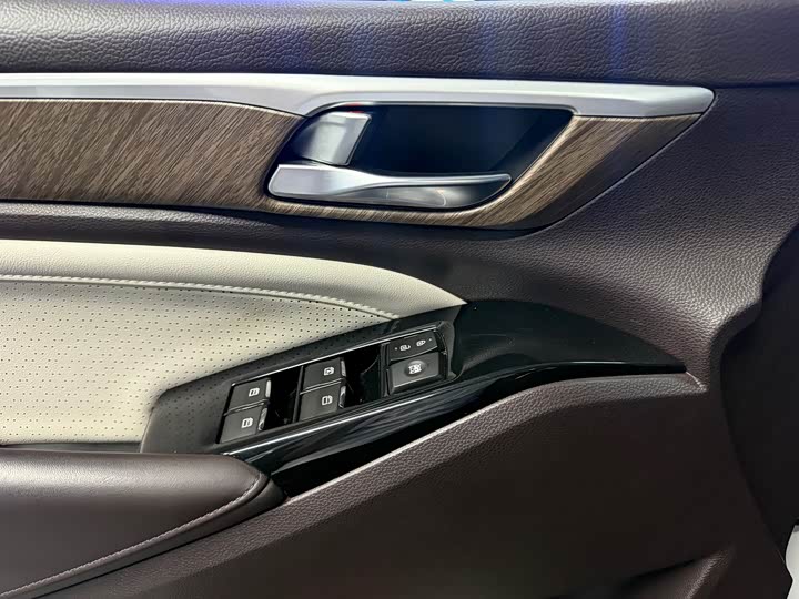Фото 5 - GAC Trumpchi M8